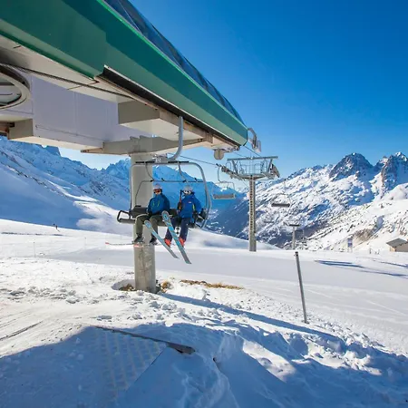 Апартаменты Des Cristaux Happy